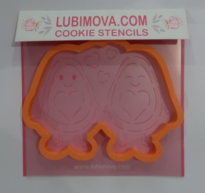 парочка авокадо